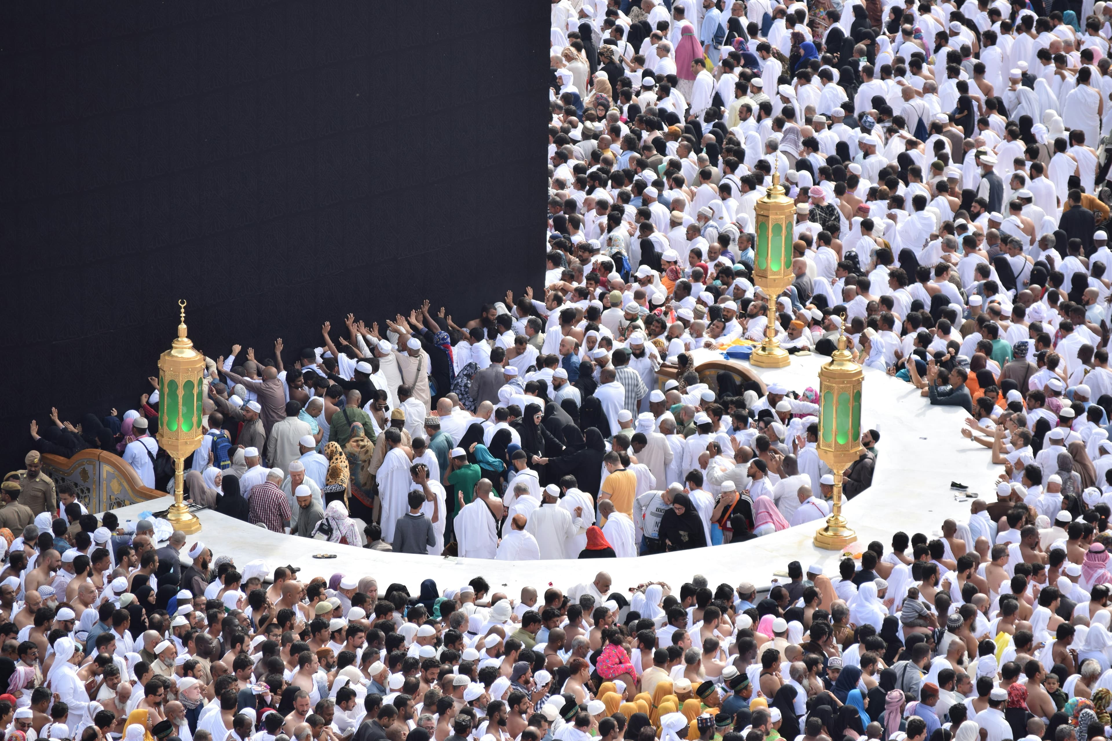 Pilgrims at Kaaba
